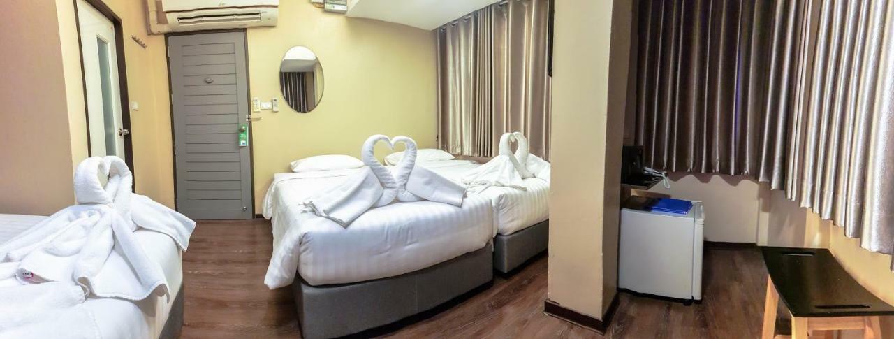 Kim Korner Hotel Bangkok Exterior photo